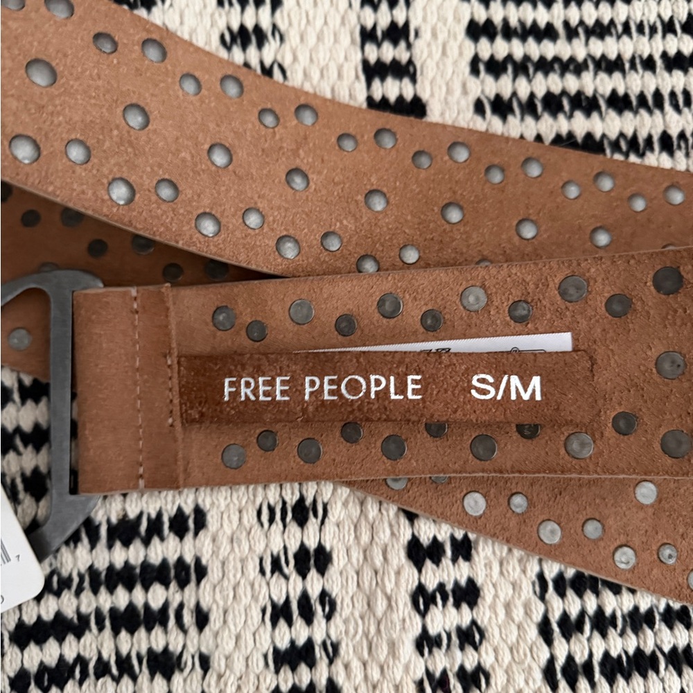 FREE PEOPLE 
Gemini Hip Belt - Taupe - Picture 3 of 4